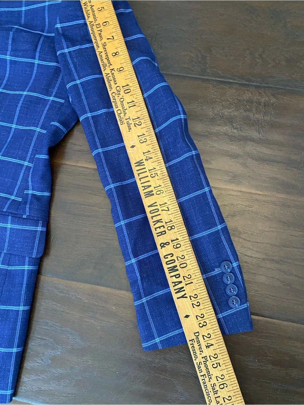 Sunday joe long sleeve two button check pattern coat men’s size 46R